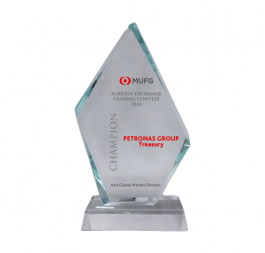 UWC9MC36 Crystal Plaque